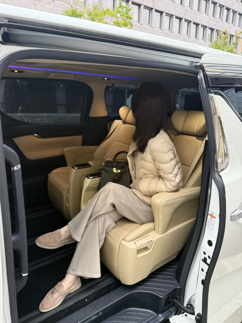 JINLI 秋冬90白鹅绒水波纹羽绒外套