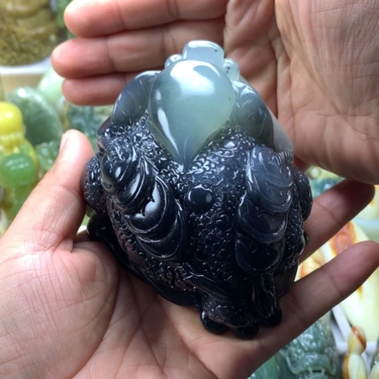 用***8蛇纹石玉未镶嵌岫玉手把件