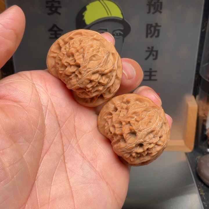 吊坠文玩核桃宫灯42全品