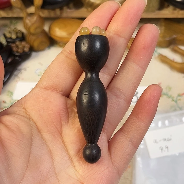 紫光檀小莲蓬微瑕9.9一个