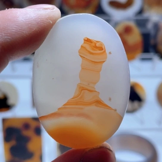 玛瑙/玉髓颈饰未镶嵌