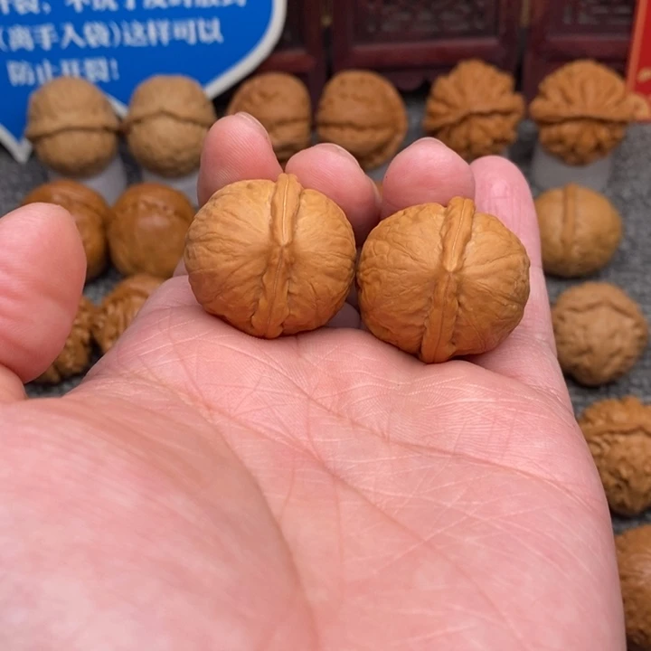文玩核桃把件…………