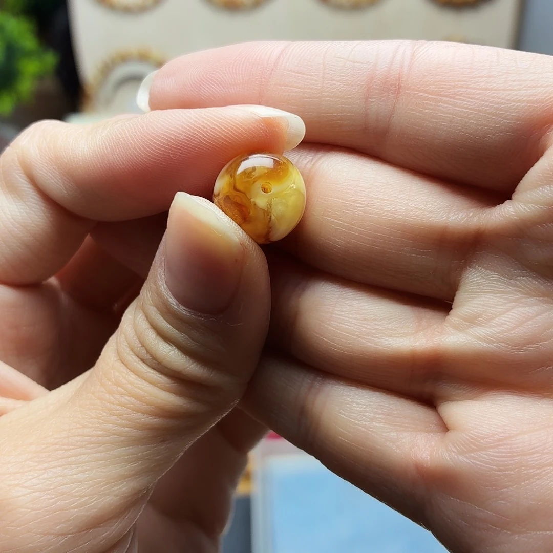 幸***单沁色老型单珠一颗12.5