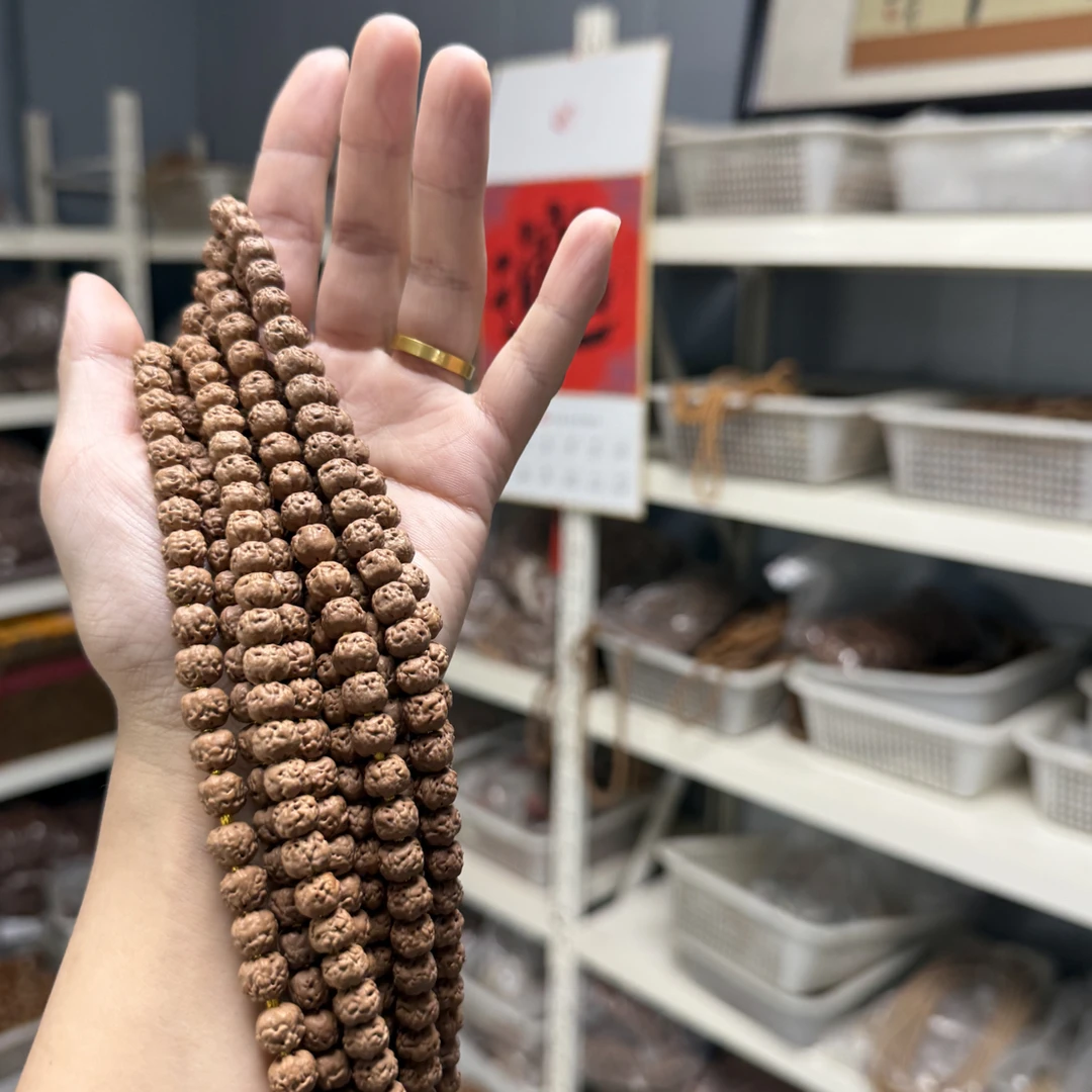 Z12小金刚佛手脖挂8左右