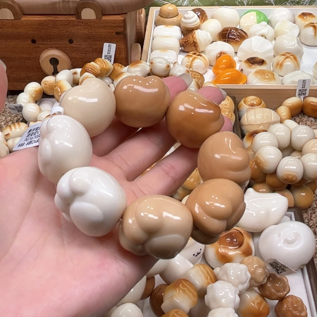 菩提根/象牙果手串9.27.48象牙果渐变熊掌微瑕