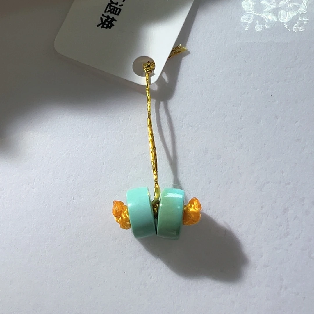 绿松石未镶嵌挂件