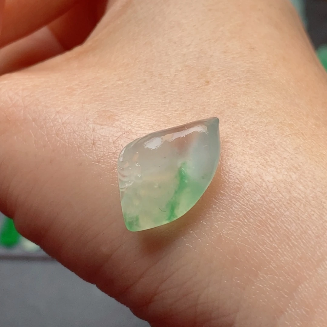 定制翡翠未镶嵌随行