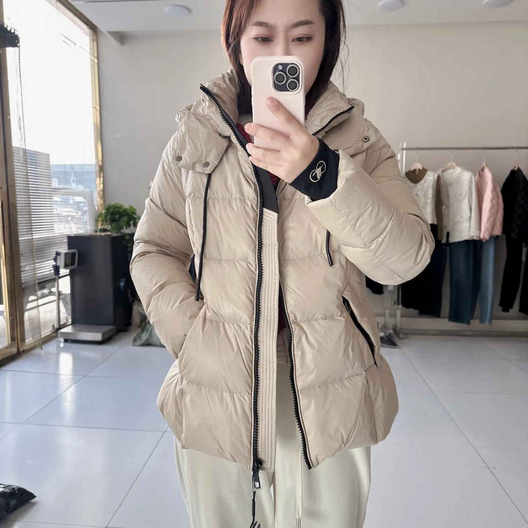 【金影奇】宽松短款加绒加厚款韩版立领保暖大码鹅绒服－98397