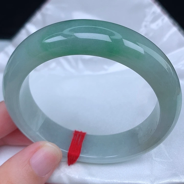 未镶嵌手镯翡翠天然