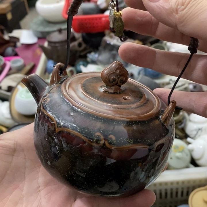 陶瓷艺术品及陶瓷壶