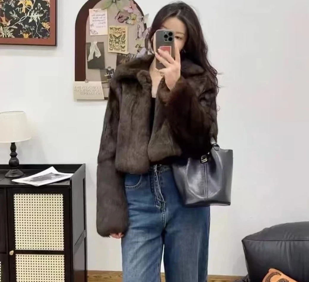 女款整兔毛短款洋气个性外套