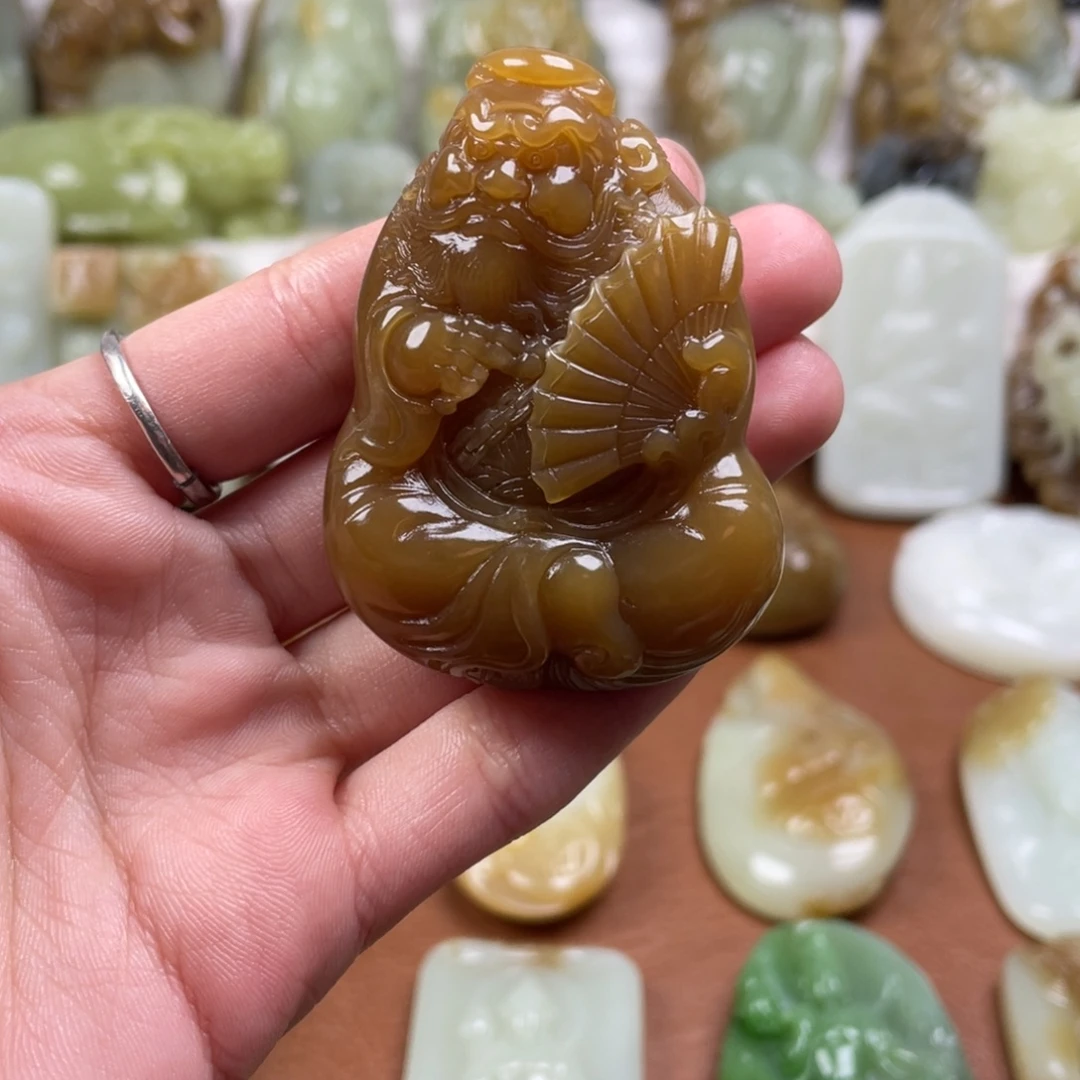 和田玉未镶嵌颈饰