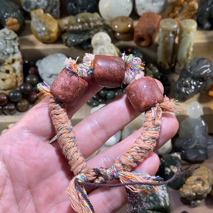 透闪石质玉未镶嵌挂件