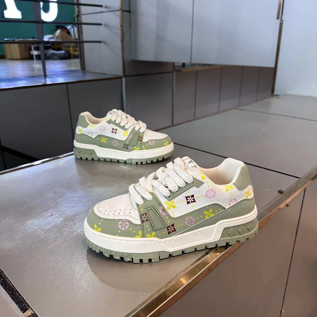 潮男新款男士印花轻奢韩版板鞋舒适软底时尚百搭男运动休闲鞋