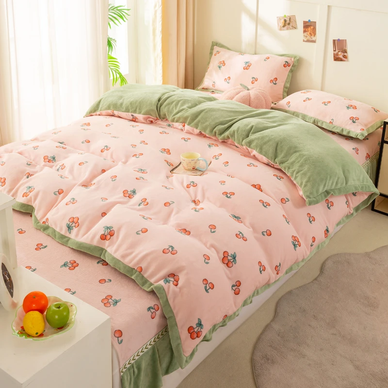 樱桃玉（四件套）牛奶绒榻榻米床盖炕盖床罩被罩防滑防静电保暖柔软