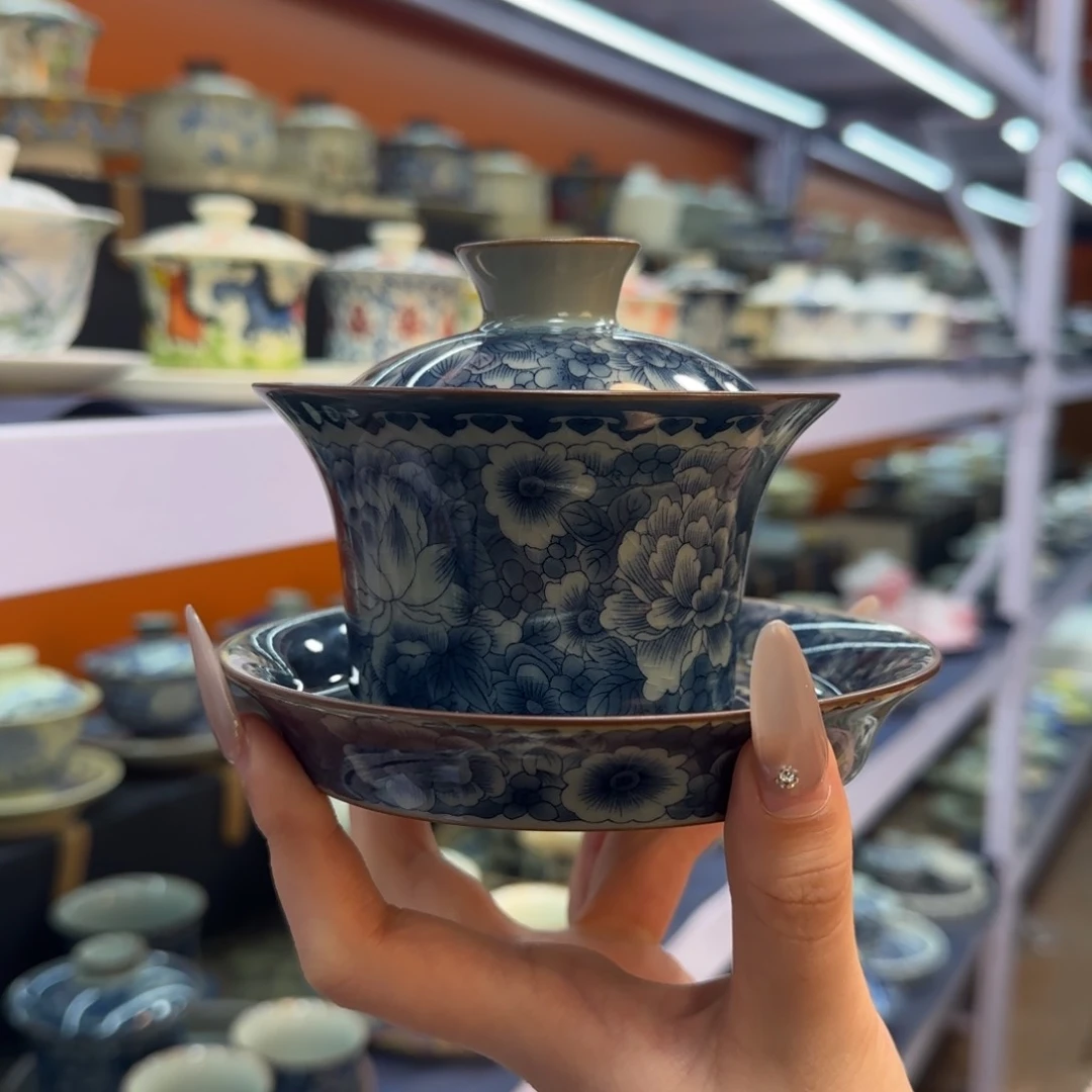 我在外面吃饭呢你在哪了我