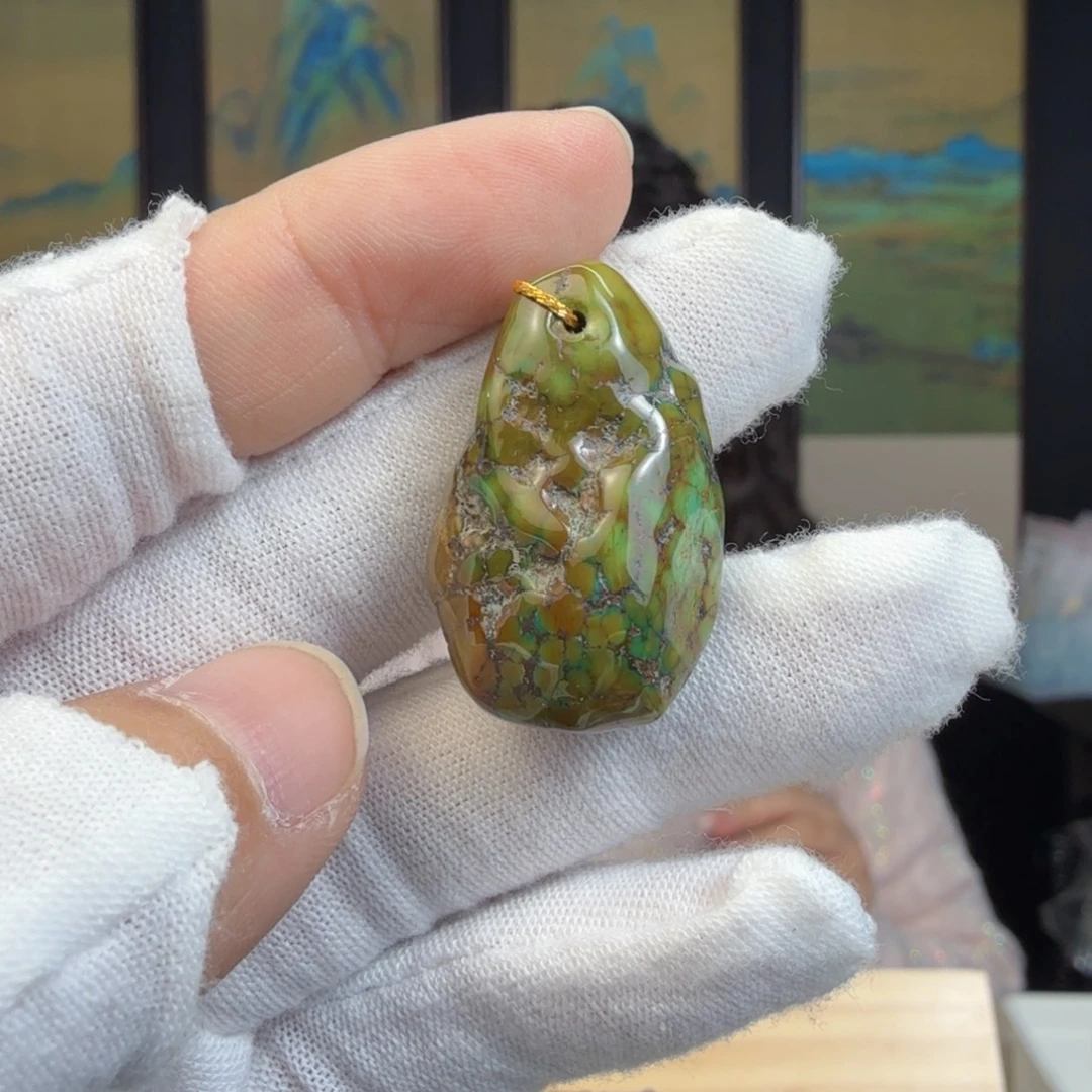 绿松石未镶嵌珠宝奇石