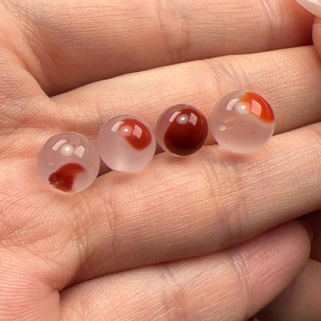 南红玛瑙未镶嵌圆珠行***忆