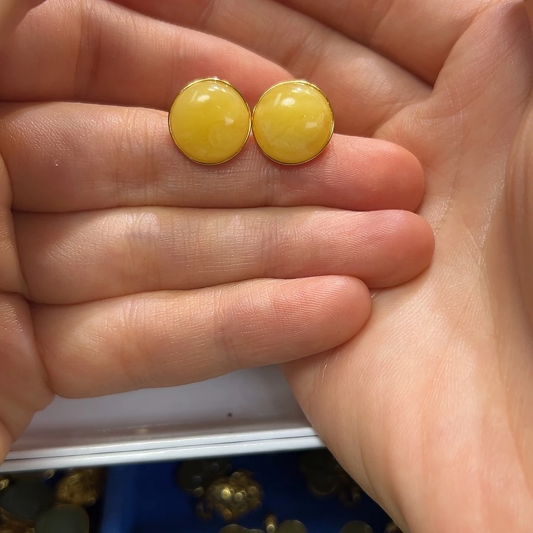蜜蜡银S925镶嵌耳饰风**天颜色多样性发货拍一发一