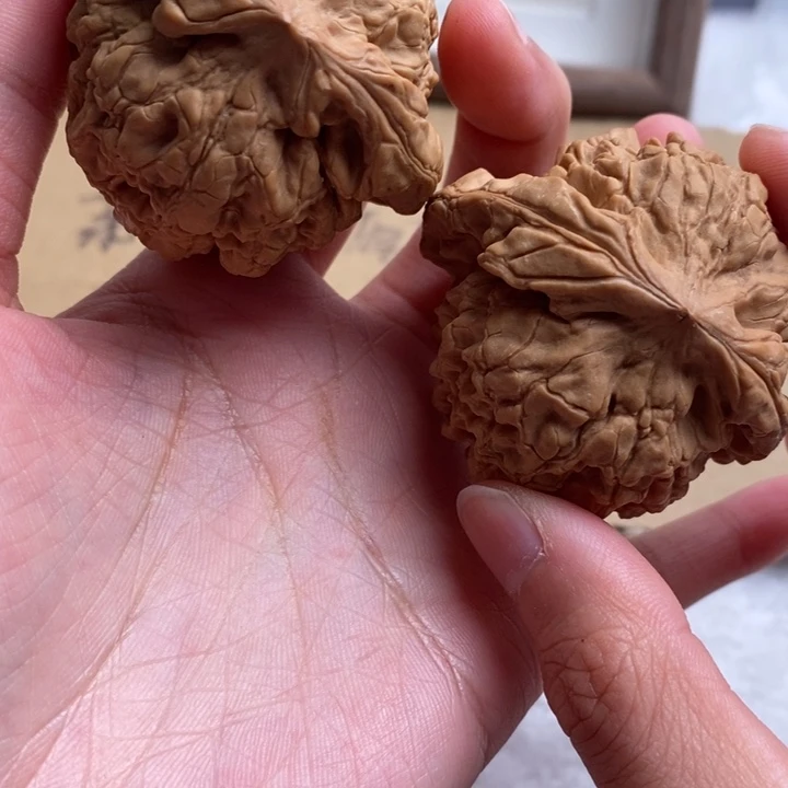 文玩核桃吊坠抖*龙鼎