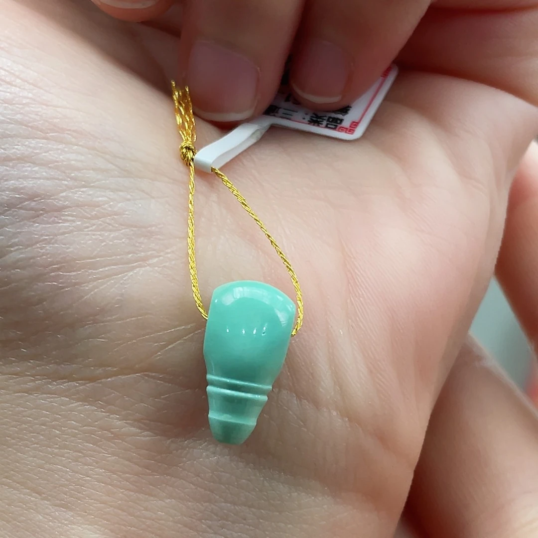 绿松石颈饰未镶嵌