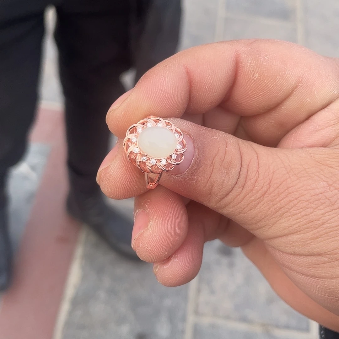 和田玉颈饰未镶嵌多样性发货，发其一