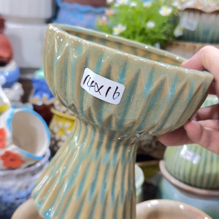 凑9块包邮，有孔，花盆