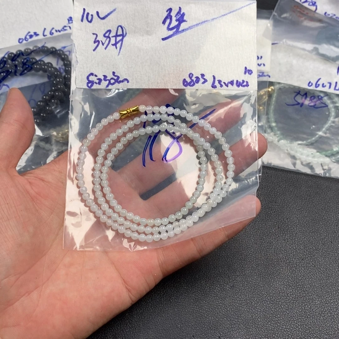 堡***定制翡翠未镶嵌缅甸的