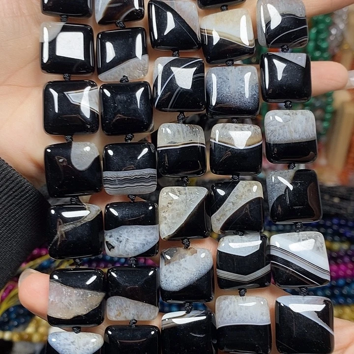 玛瑙/玉髓未镶嵌珠宝半成品天然玛瑙水晶共生卡18mm一条