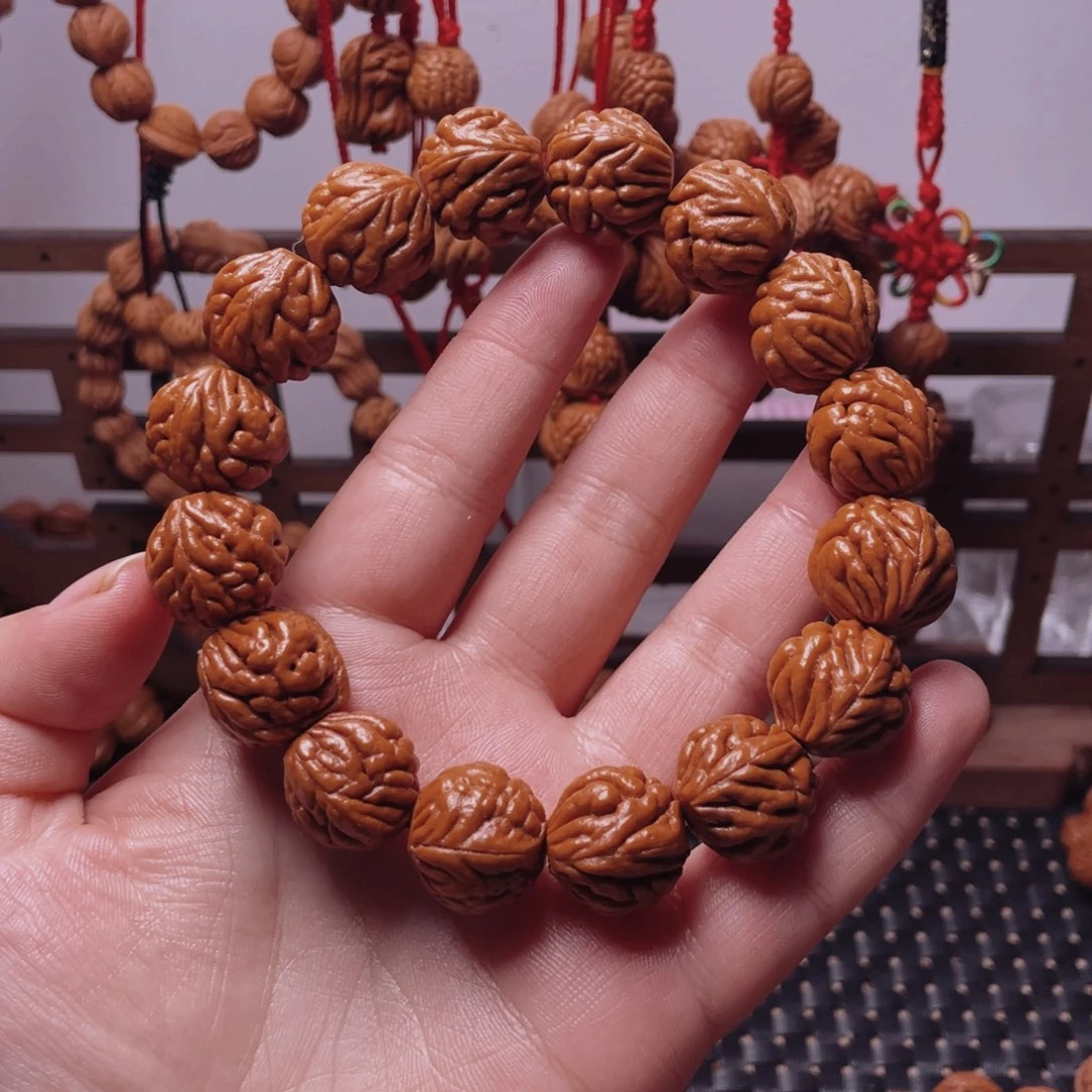 木质类龙纹桃枭手串