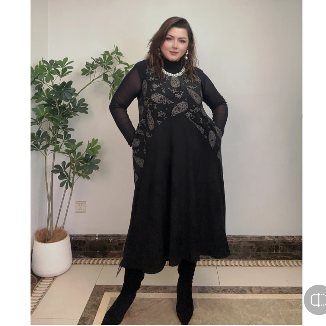 腰果花锆钻设计气质秋冬长款轻奢连衣裙复古百搭时尚شاتىسى يوق