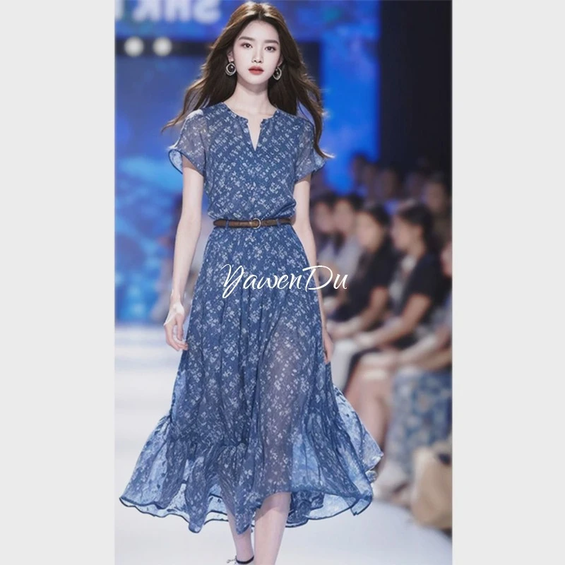 法式时尚奢华名媛裙子女2025年夏季新款超好看蓝色印花茶歇连衣裙