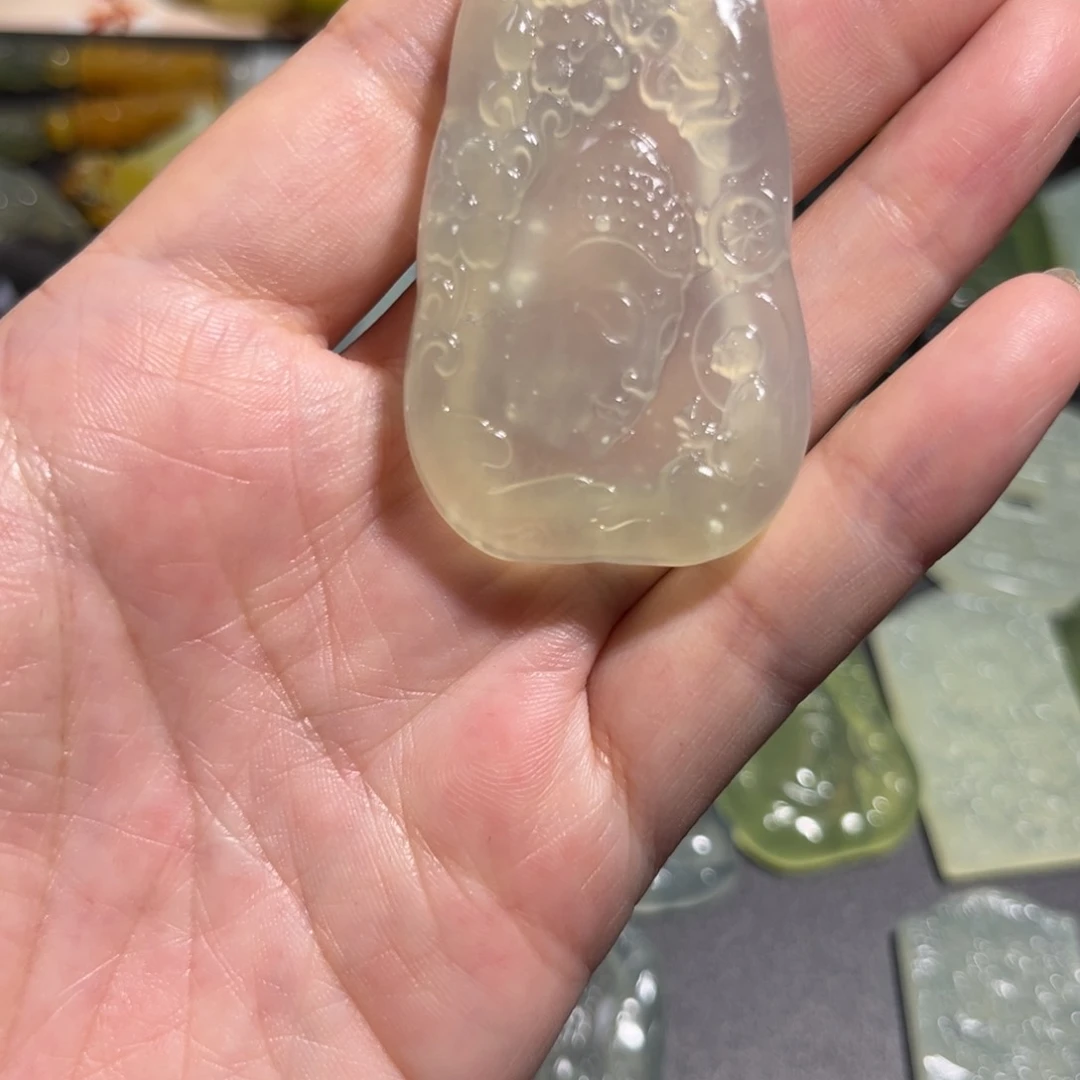 蛇纹石玉未镶嵌吊坠(不含链)