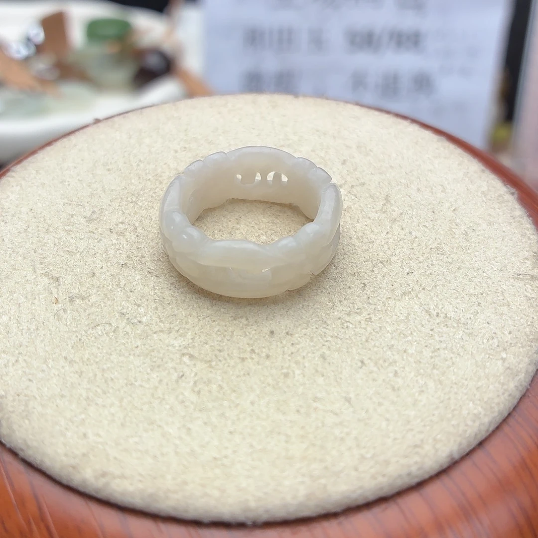 じ***ɞ和田玉（糖玉）戒指未镶嵌Q16雕花17.0不退换