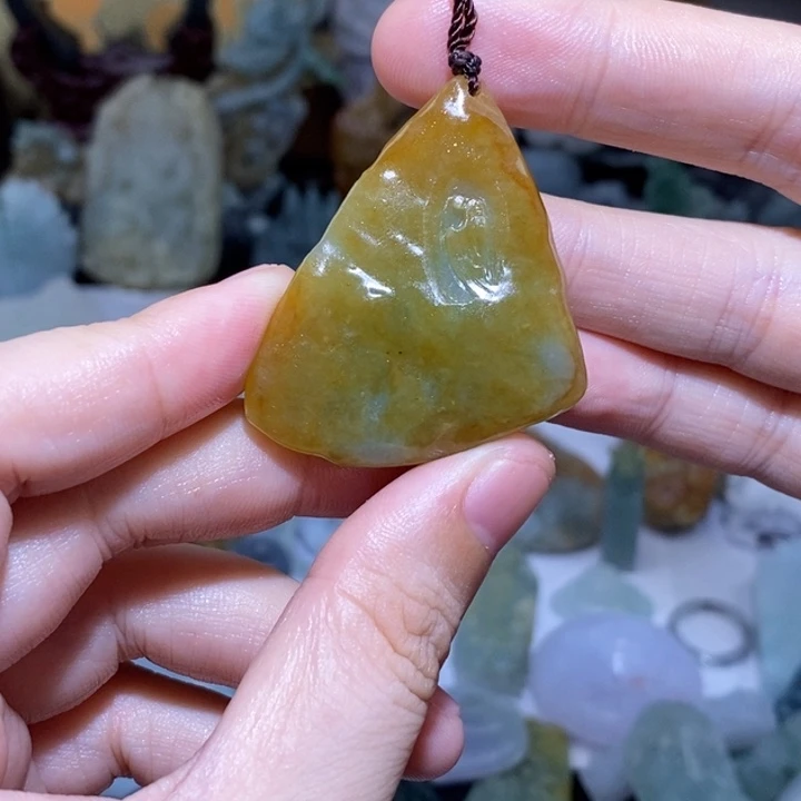 定制翡翠未镶嵌翡翠