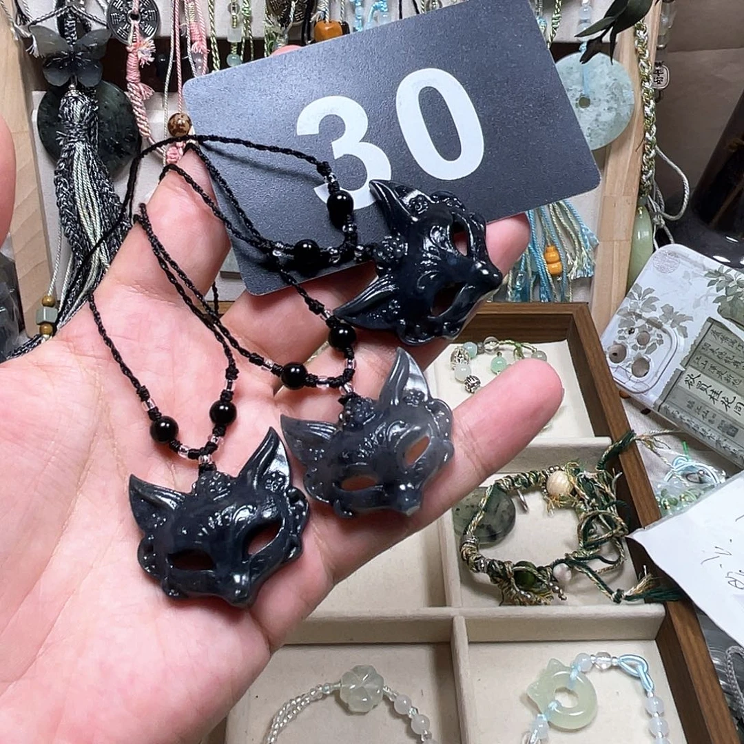 合金蛇纹石玉颈饰
