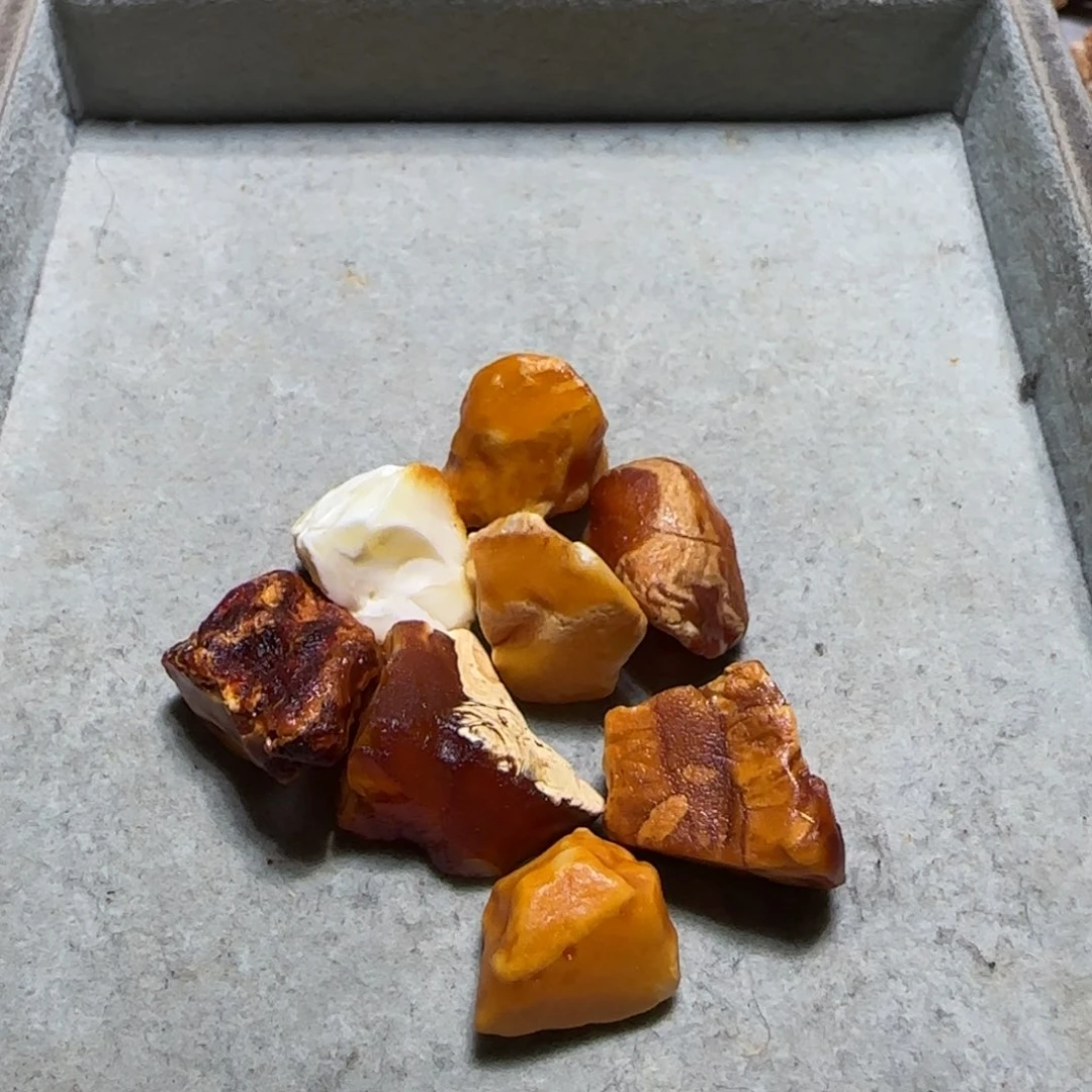 覆***球定制琥珀未镶嵌专拍