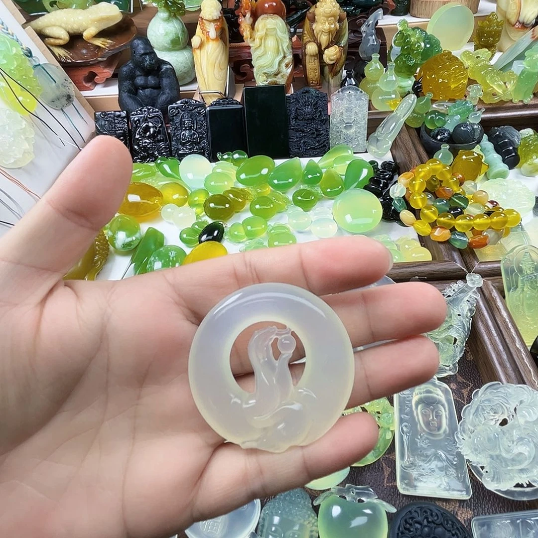 岫玉未镶嵌吊坠(不含链)