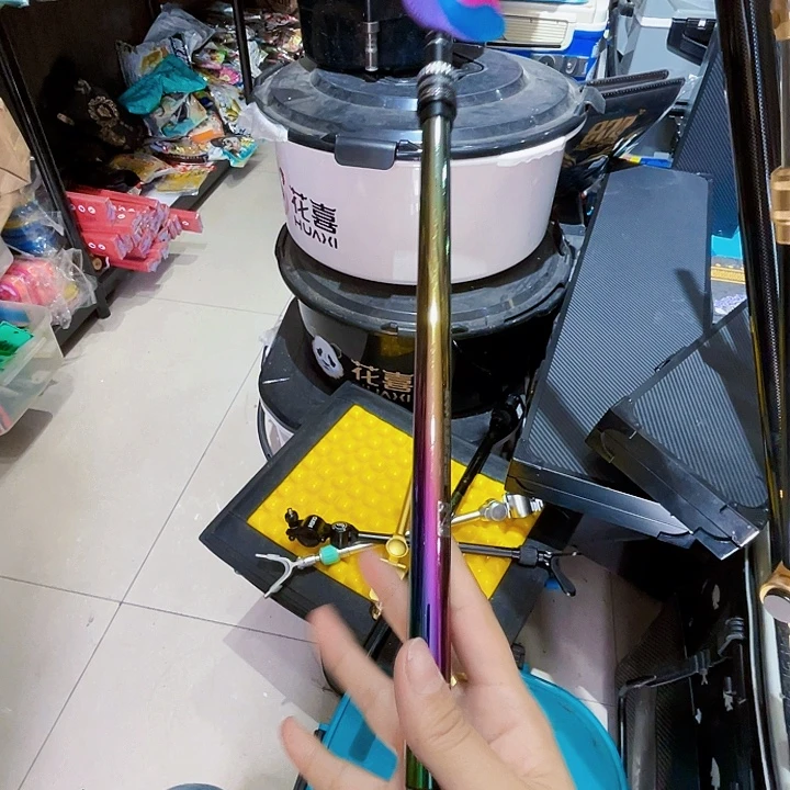 茅草本色彩红竞技支架