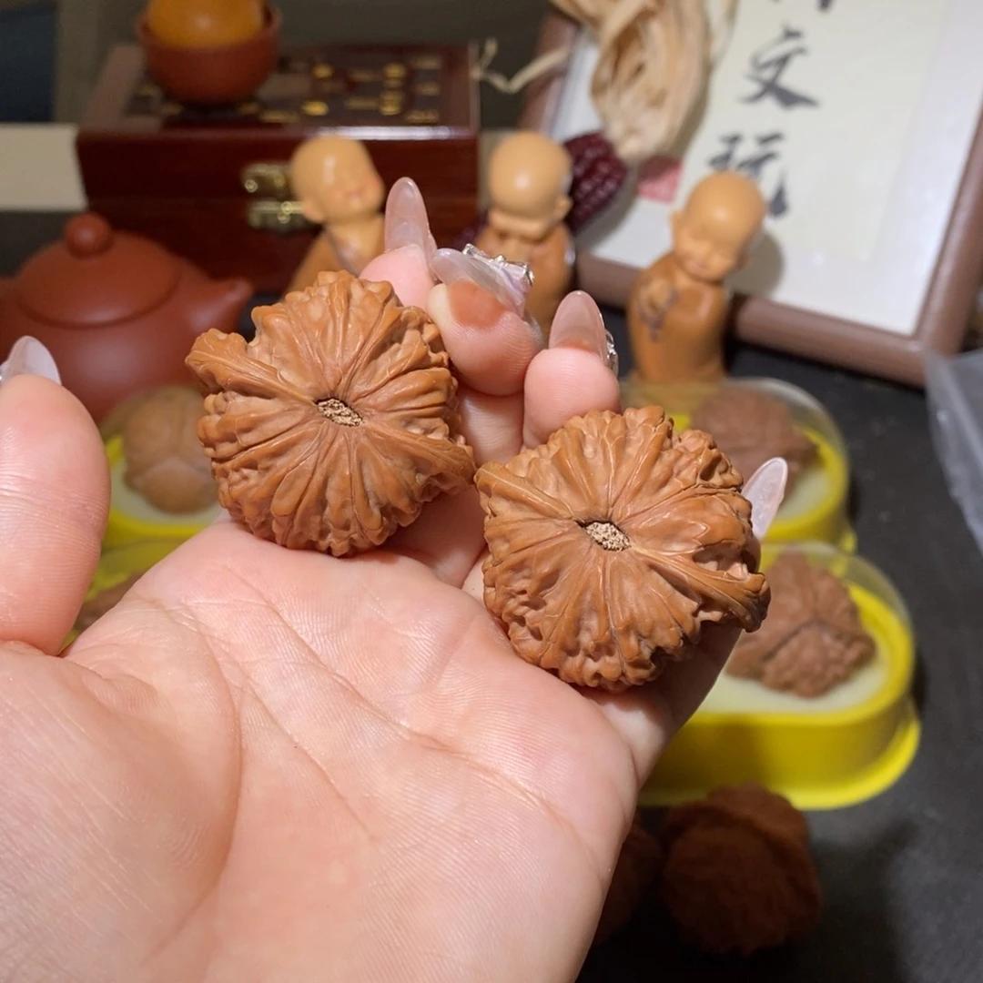 文玩核桃吊坠42全品对歪磨