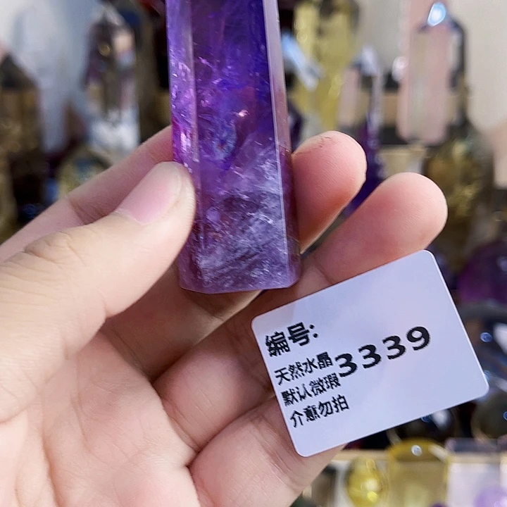 用***3颈饰未镶嵌水晶柱