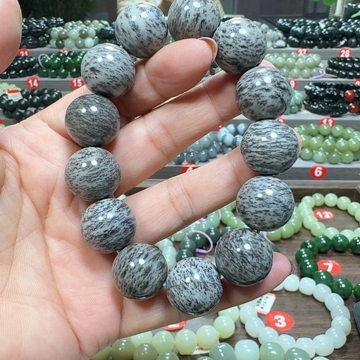 未镶嵌手链和田玉新疆糖花卡18