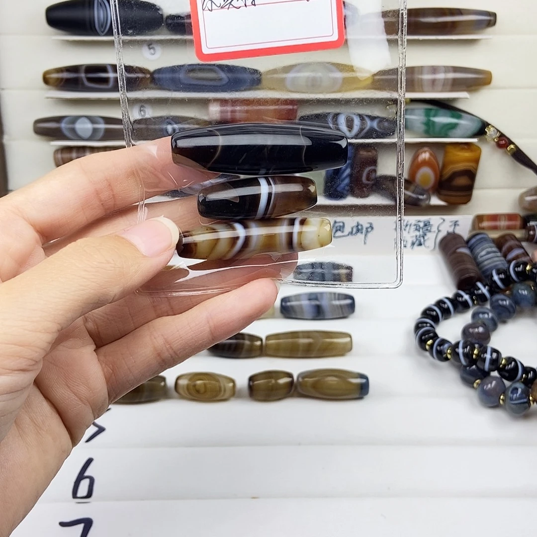 模***活玛瑙/玉髓未镶嵌颈饰