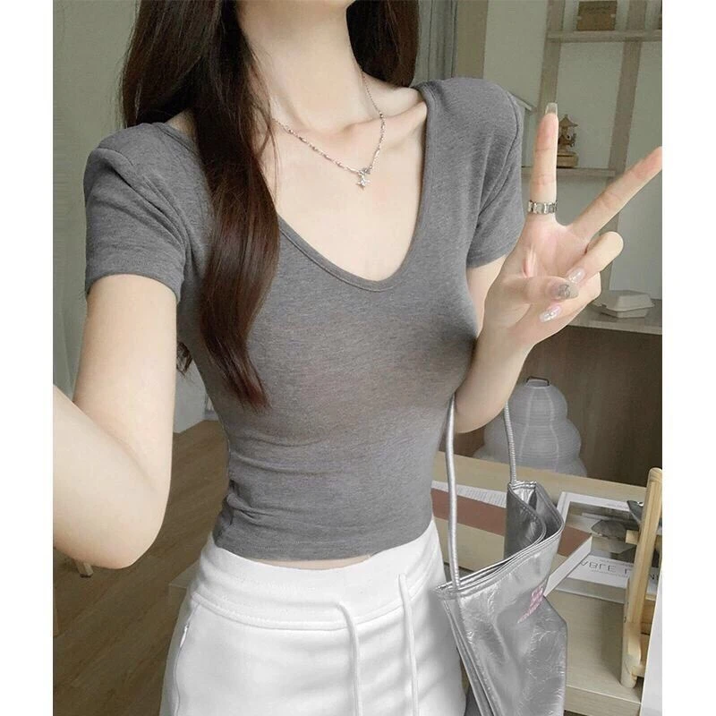 纯色V领露锁骨甜辣简约基础款日常夏季短袖T恤女修身短款上衣