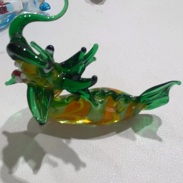 琉璃手工艺品财****泽琉璃
