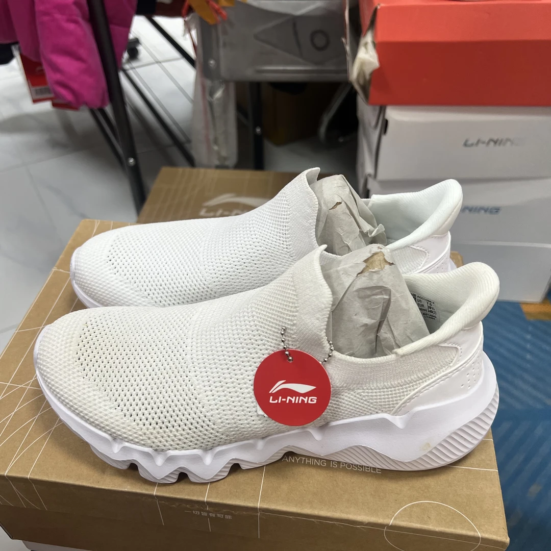 《B品以直播展示为准》发黄(X1378）李宁女子运动鞋AGCU258-2