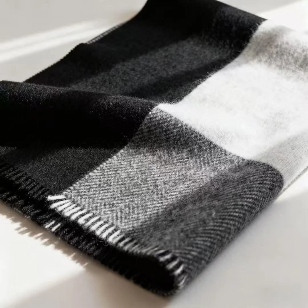 女秋冬DDD高级感时尚百搭氛围感方巾