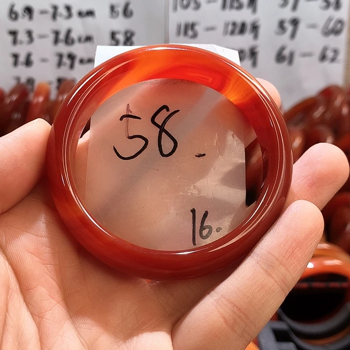 玛瑙/玉髓手镯未镶嵌