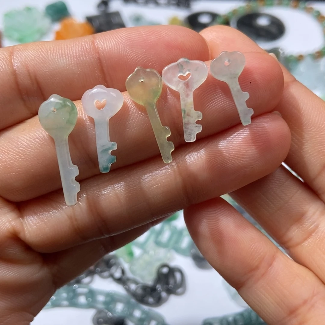 定制翡翠未镶嵌单个价格