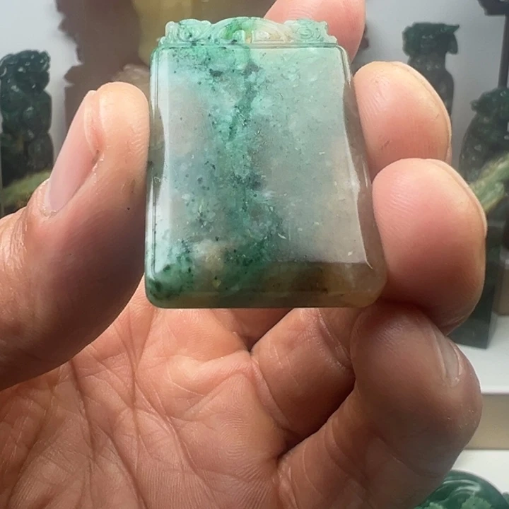 独山玉未镶嵌吊坠(不含链)